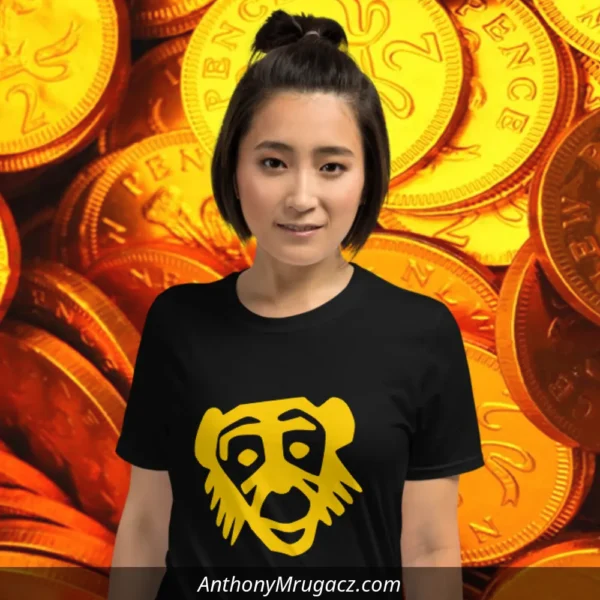 Gal wearing a Gold Monkey Smile shirt from Mrugacz.