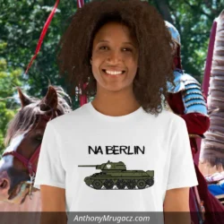 Women wearing a white Polish Armor to Berlin Shirt from Mrugacz.